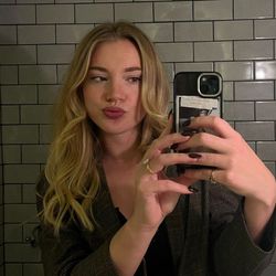 cecelia's profile image