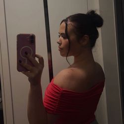 kacidee becerra's profile image