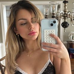 lyssyceleste's profile image