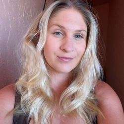 Gillian Elliott's profile image