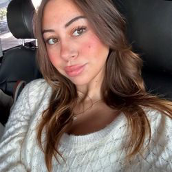 Courtney 🫧💙's profile image