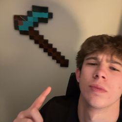 zachlath's profile image