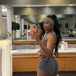 Grace Hunter 👸🏽✨'s profile image