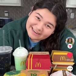 izzy's profile image