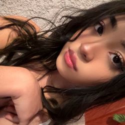 Adriana ASMR 🐰's profile image