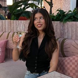 Elaina's profile image