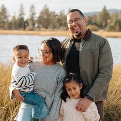 thatdeafamily's profile image