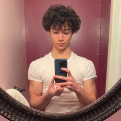 Best Looking Moroccan Guy ⵣ's profile image