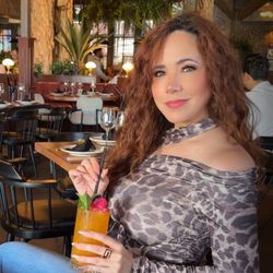 🌈 MommmaLiz Reviews 💙's profile image