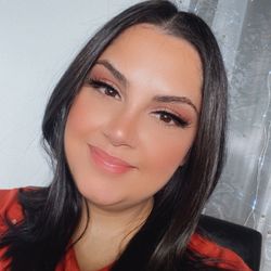 Prettynailsbyclaudia's profile image