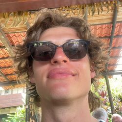 natelipton's profile image