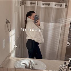 Lacey || Girl Mama🎀's profile image