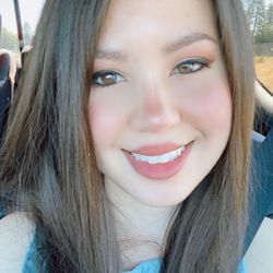 Ayomadelyn's profile image