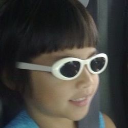 Lorrie :)'s profile image