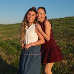 Brooklyn and Bailey's profile image