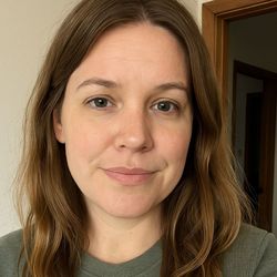 stephaniem4729's profile image