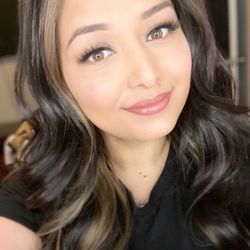 Natalie Curiel's profile image