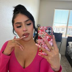 𝑌𝑜𝑙𝑎𝑛𝑑𝑎 🎀's profile image