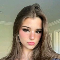 Your Favvi's profile image
