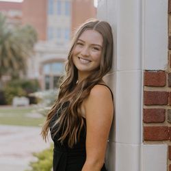 sarah lynn's profile image