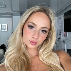 Natalie Reynolds's profile image