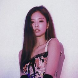 🍀 𝗺͟𝗲͟𝗹𝗹𝘆    · ❤︎'s profile image